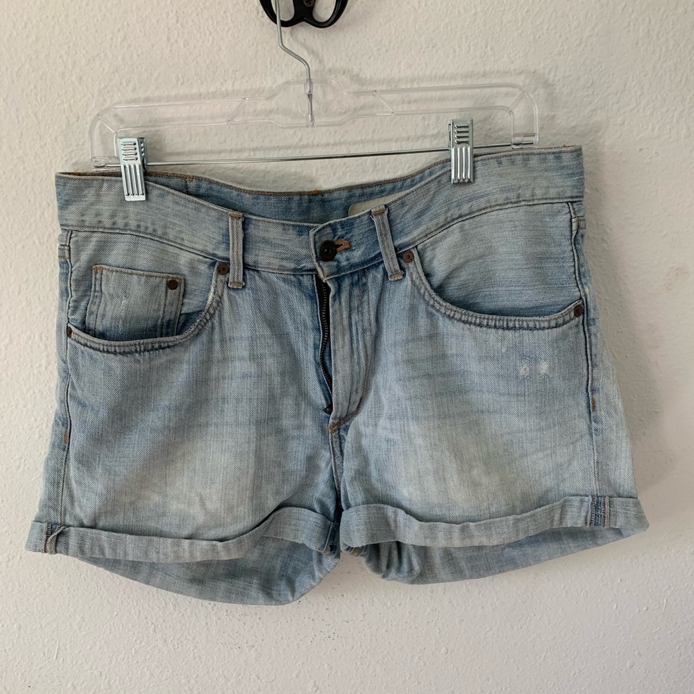 H&M’s Denim Shorts